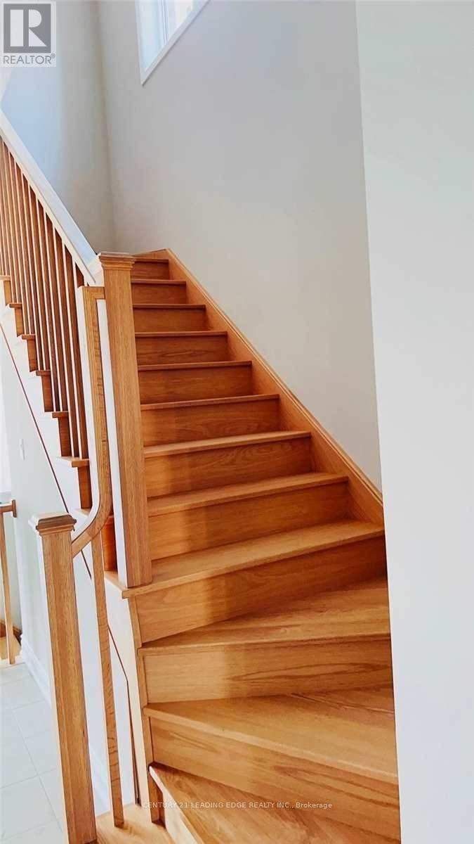 124 Sunset Way, Thorold, Ontario  L0S 1A0 - Photo 4 - X12568478