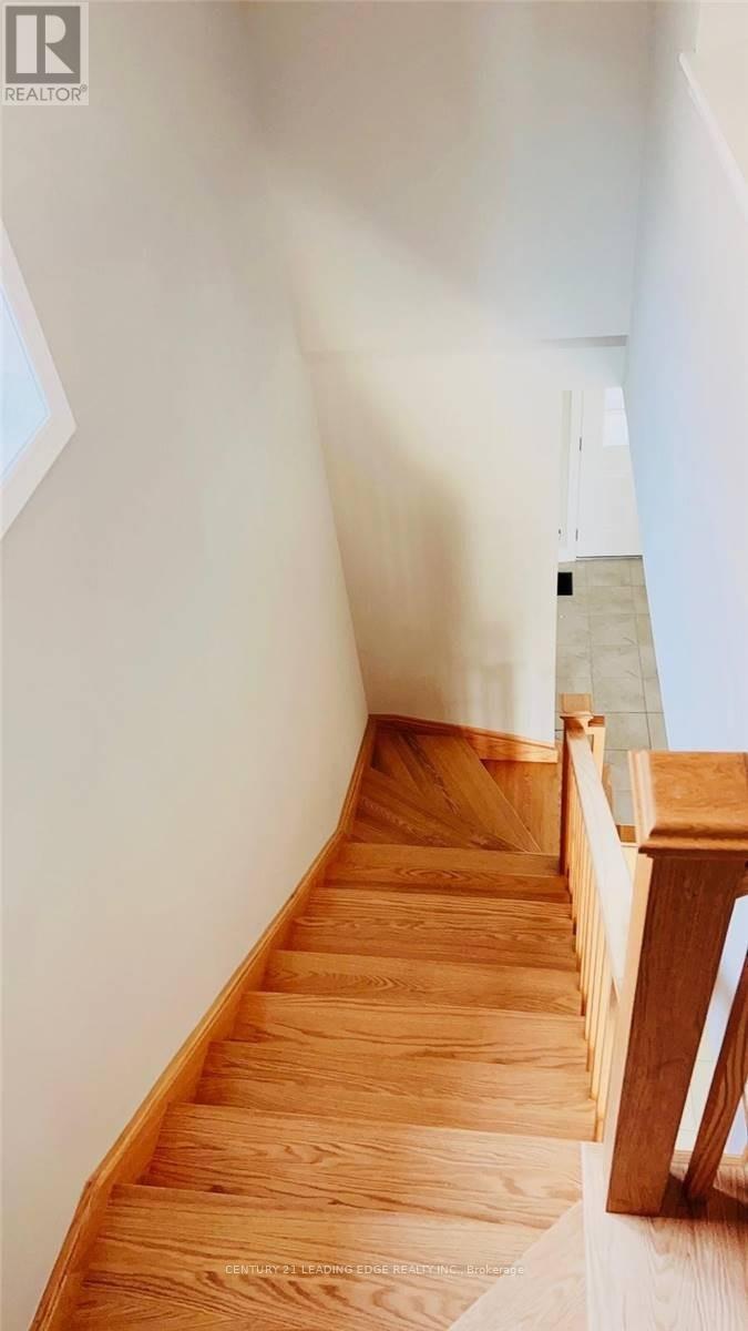 124 Sunset Way, Thorold, Ontario  L0S 1A0 - Photo 5 - X12568478