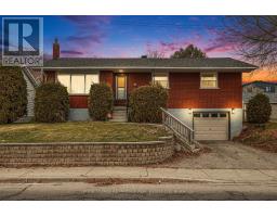 123 QUEEN STREET, Smiths Falls, Ontario