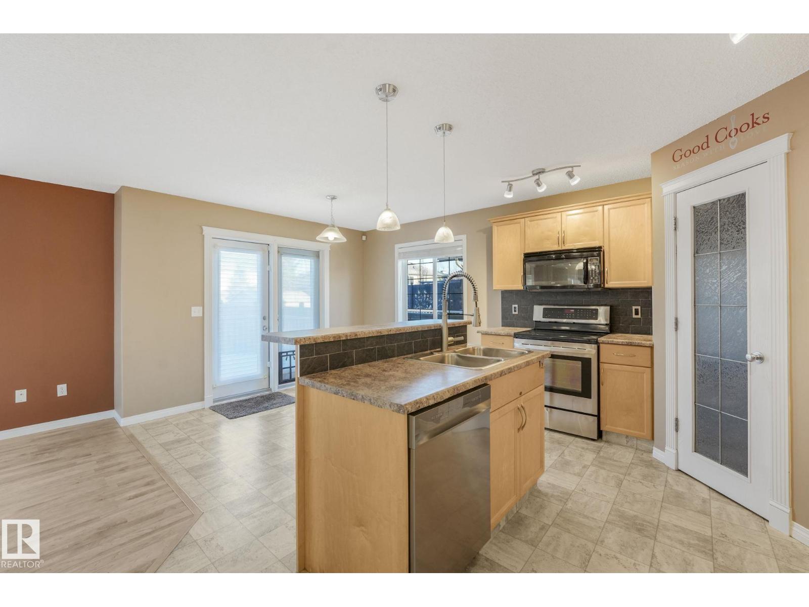 233 Westwood Ln, Fort Saskatchewan, Alberta  T8L 4N6 - Photo 10 - E4466432