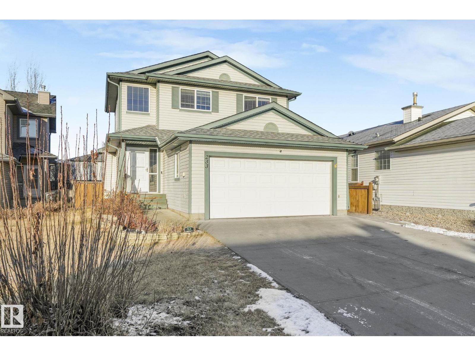 233 Westwood Ln, Fort Saskatchewan, Alberta  T8L 4N6 - Photo 2 - E4466432