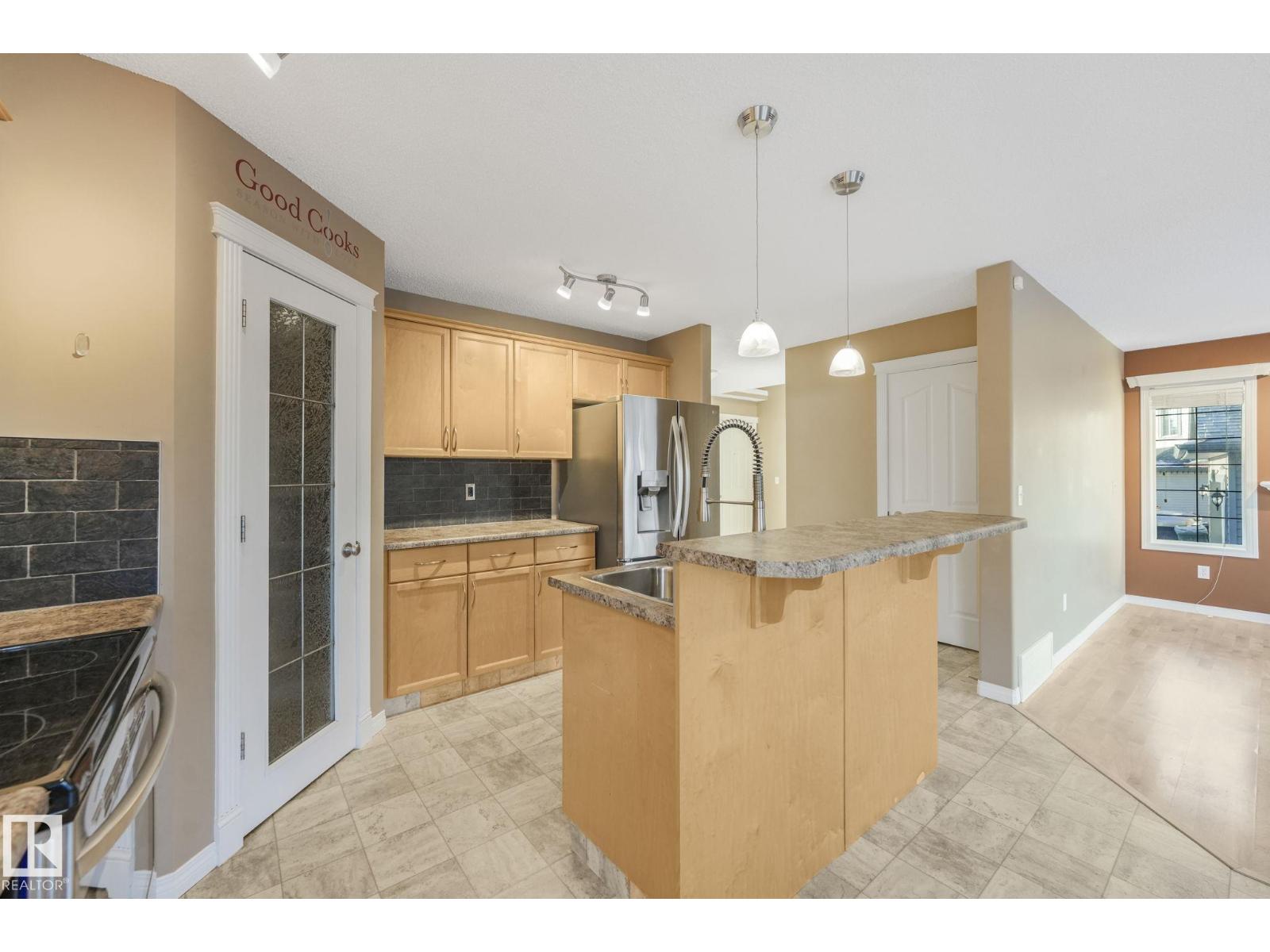 233 Westwood Ln, Fort Saskatchewan, Alberta  T8L 4N6 - Photo 12 - E4466432