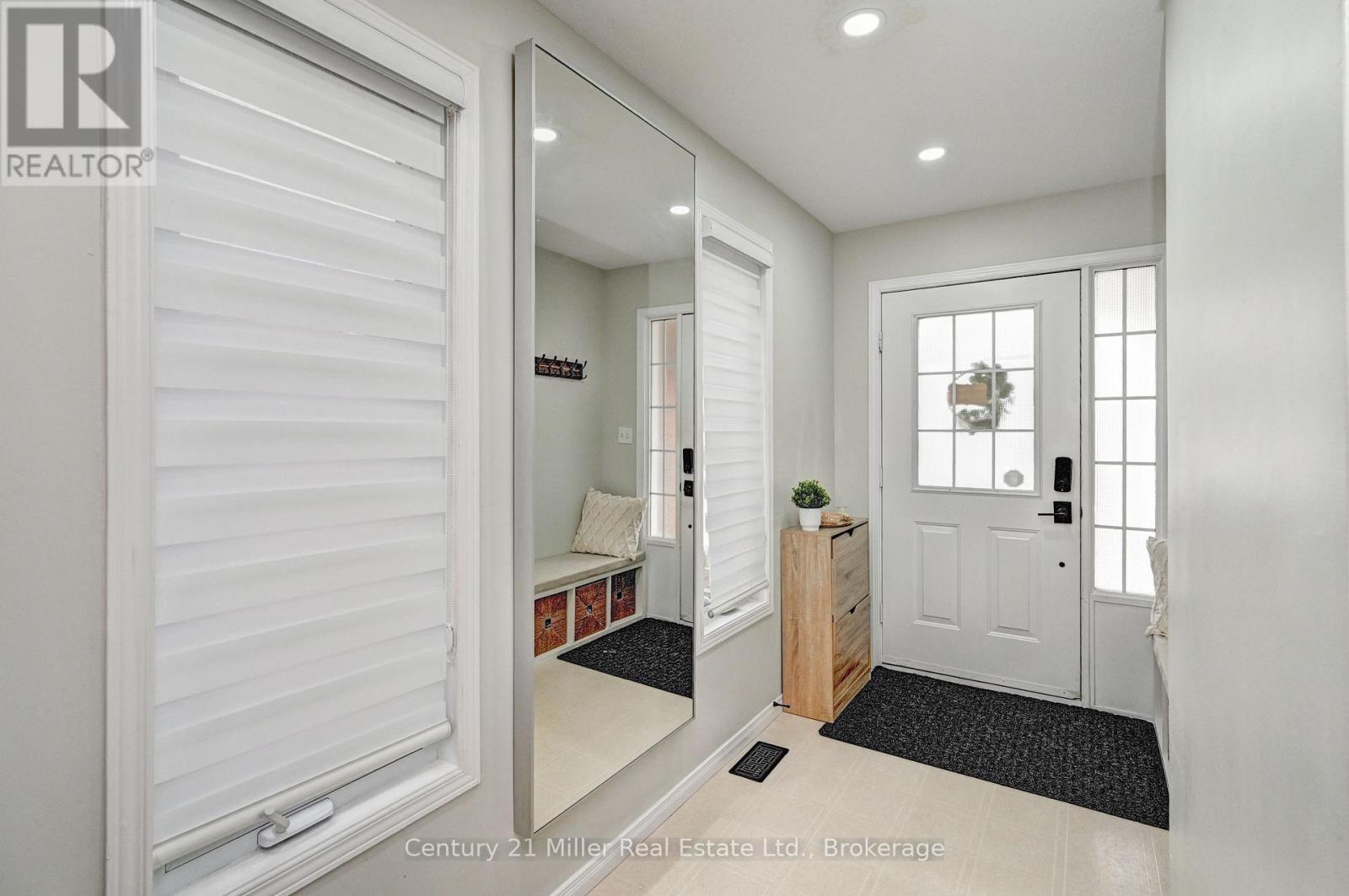 14 Bridlewreath Street, Kitchener, Ontario  N2E 3V5 - Photo 3 - X12570142