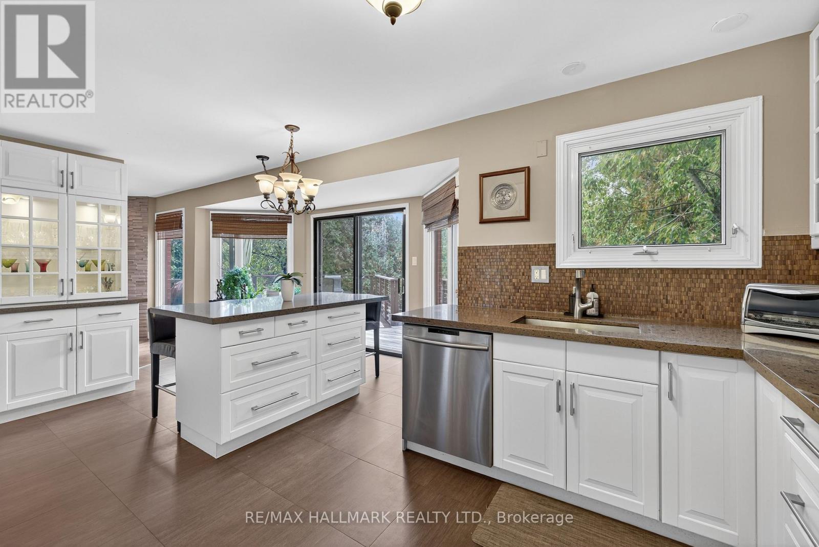 26 Stacey Crescent, Markham, Ontario  L3T 6Z4 - Photo 13 - N12460445