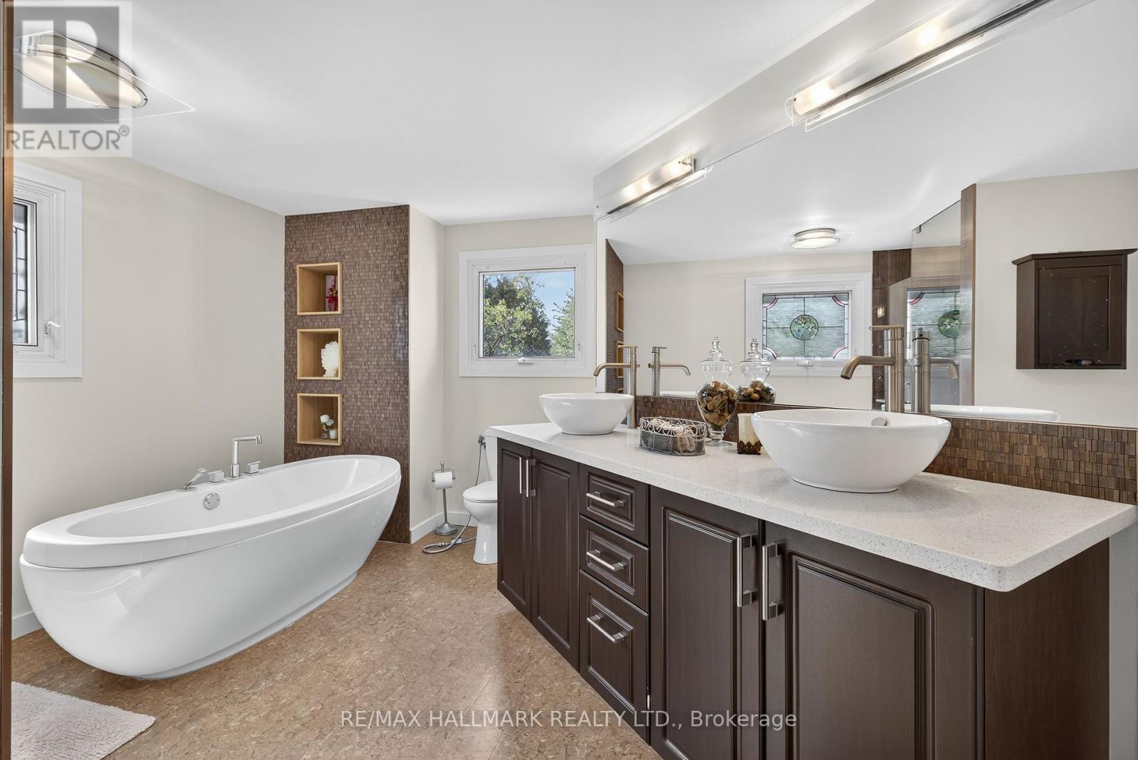 26 Stacey Crescent, Markham, Ontario  L3T 6Z4 - Photo 19 - N12460445