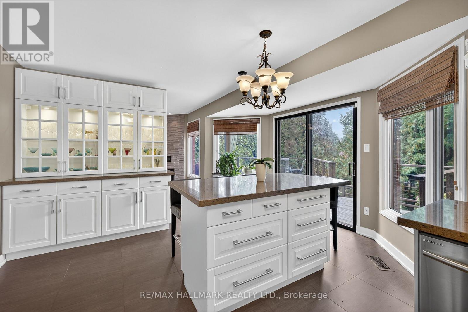 26 Stacey Crescent, Markham, Ontario  L3T 6Z4 - Photo 11 - N12460445