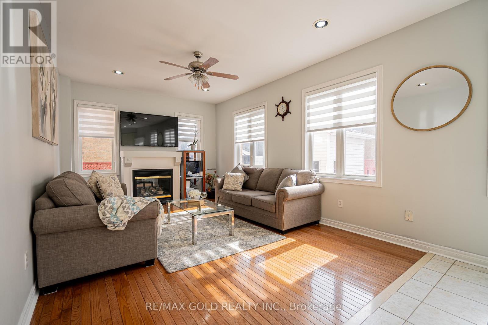 19 Rushbrook Drive, Brampton, Ontario  L6P 1E4 - Photo 11 - W12568562