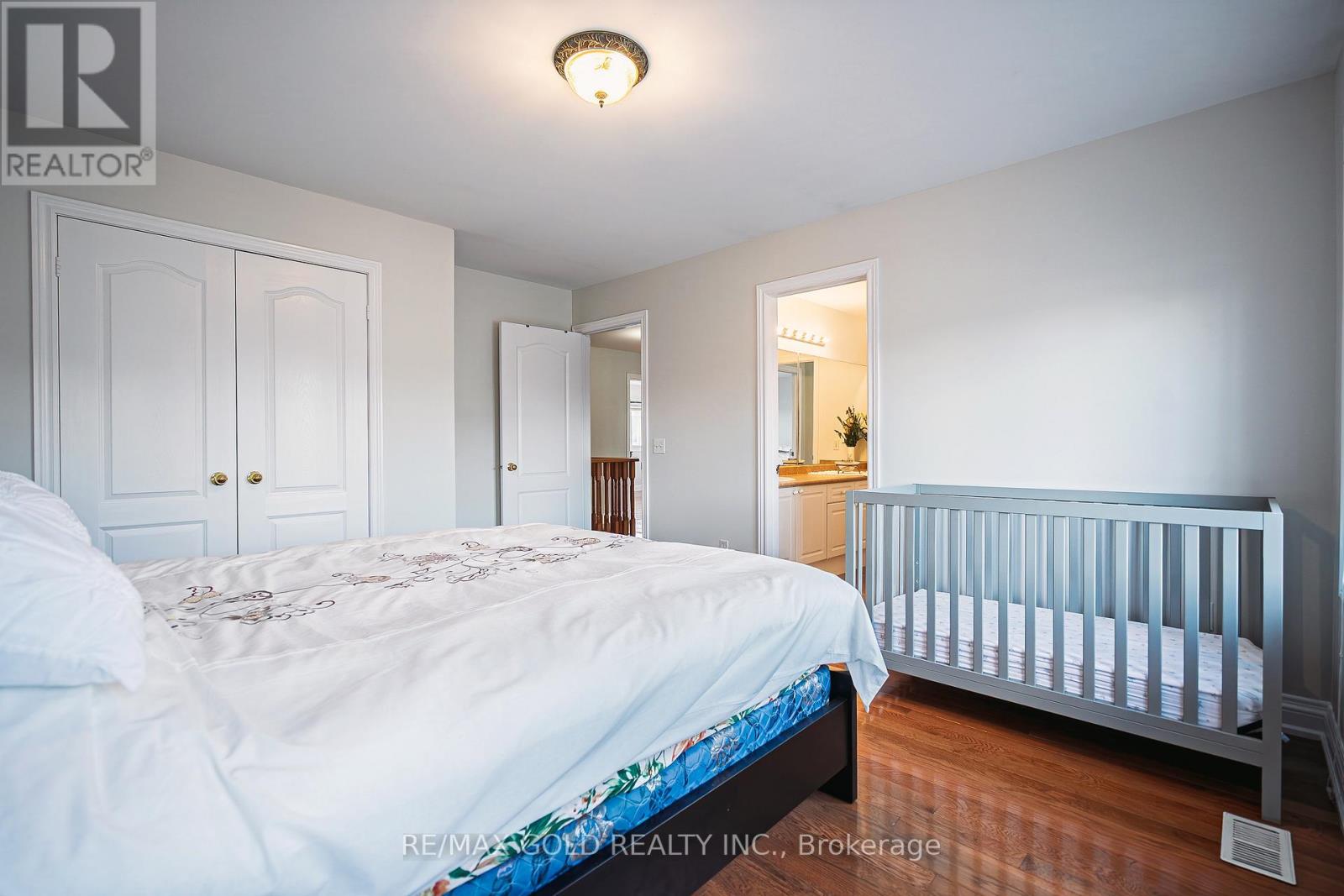 19 Rushbrook Drive, Brampton, Ontario  L6P 1E4 - Photo 22 - W12568562