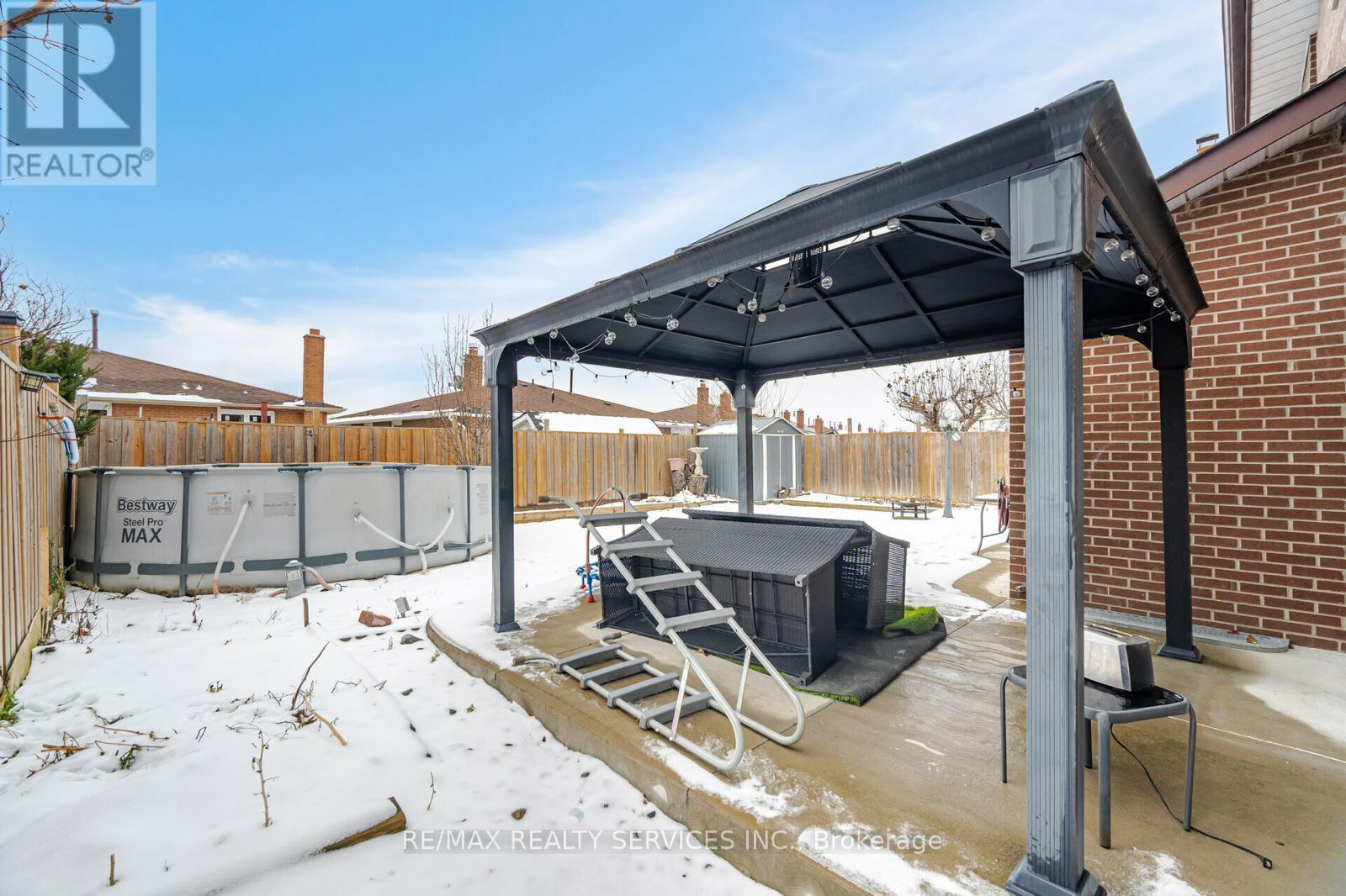 277 Centre Street N, Brampton, Ontario  L6V 2R3 - Photo 29 - W12569644