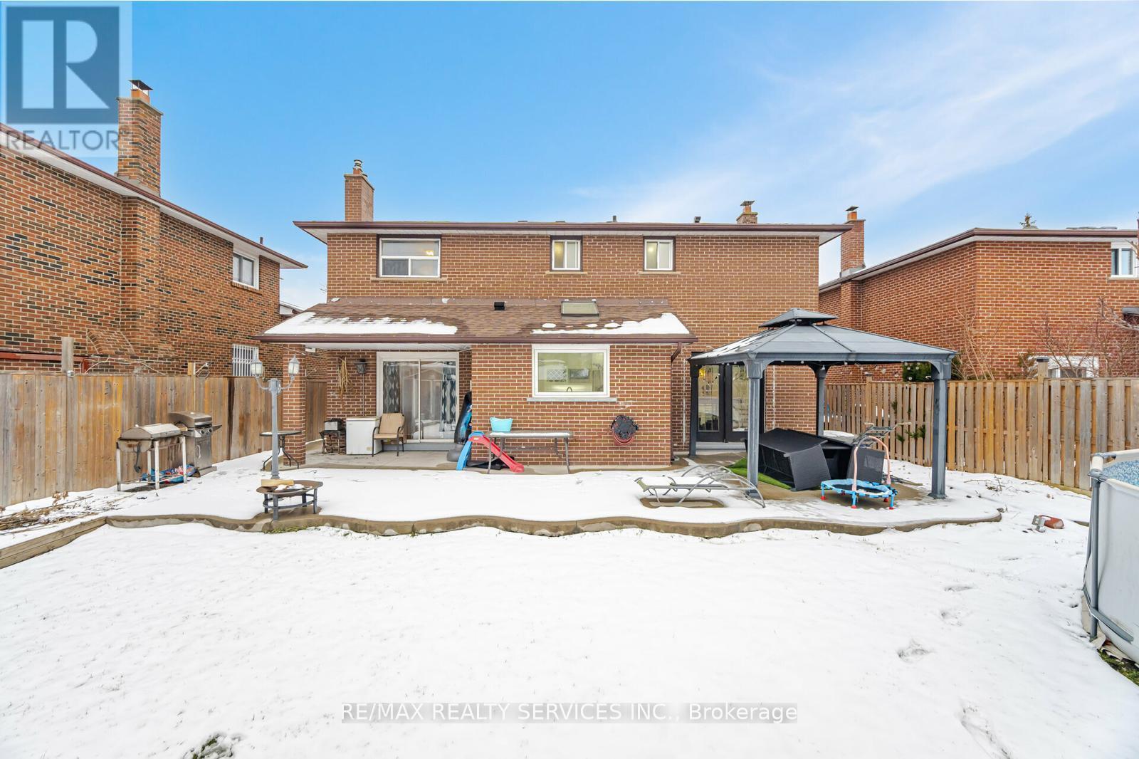 277 Centre Street N, Brampton, Ontario  L6V 2R3 - Photo 28 - W12569644