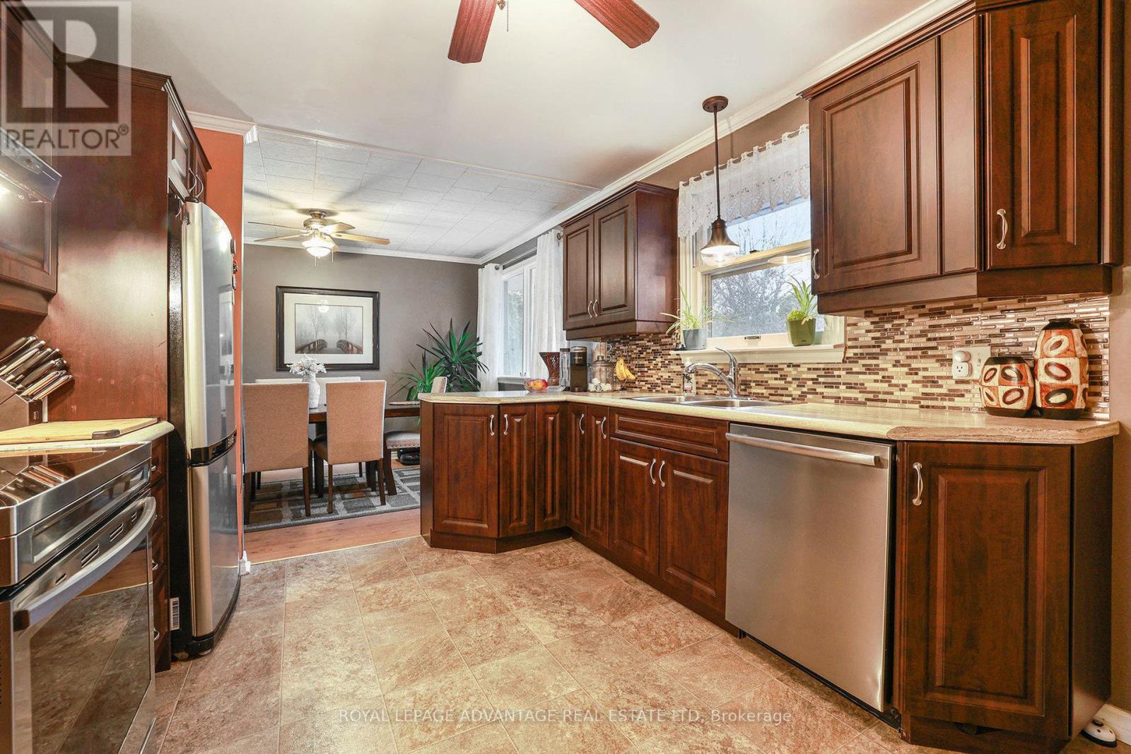 123 Queen Street, Smiths Falls, Ontario  K7A 3N7 - Photo 12 - X12568022