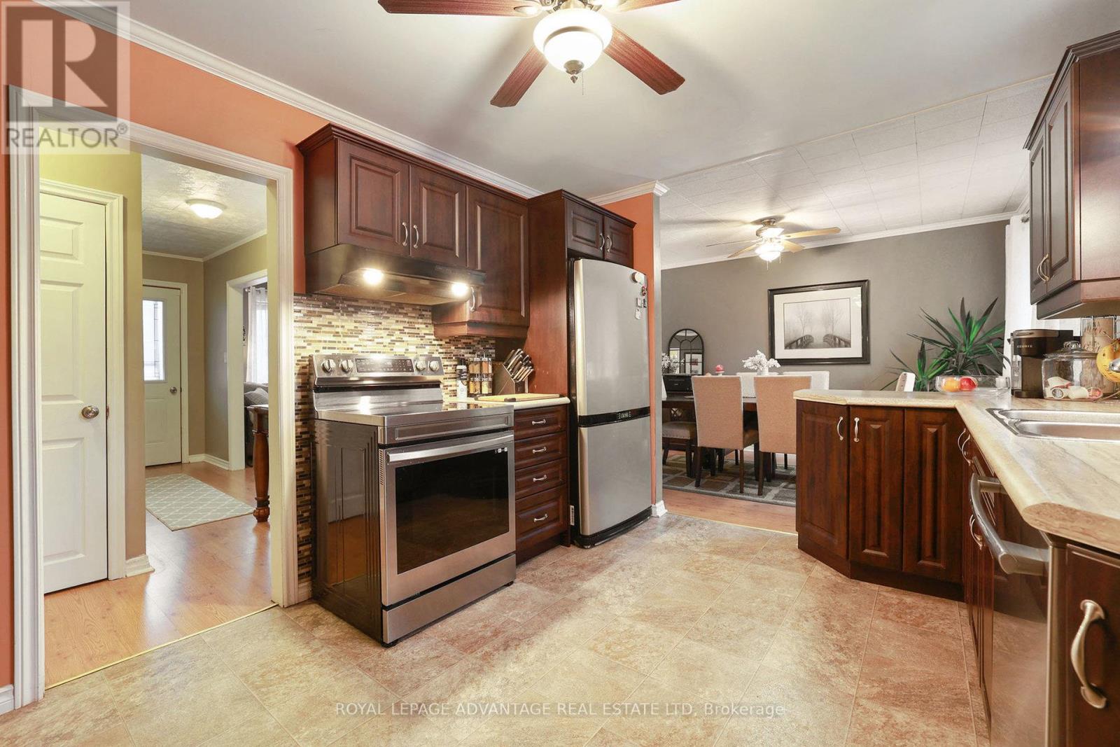 123 Queen Street, Smiths Falls, Ontario  K7A 3N7 - Photo 13 - X12568022