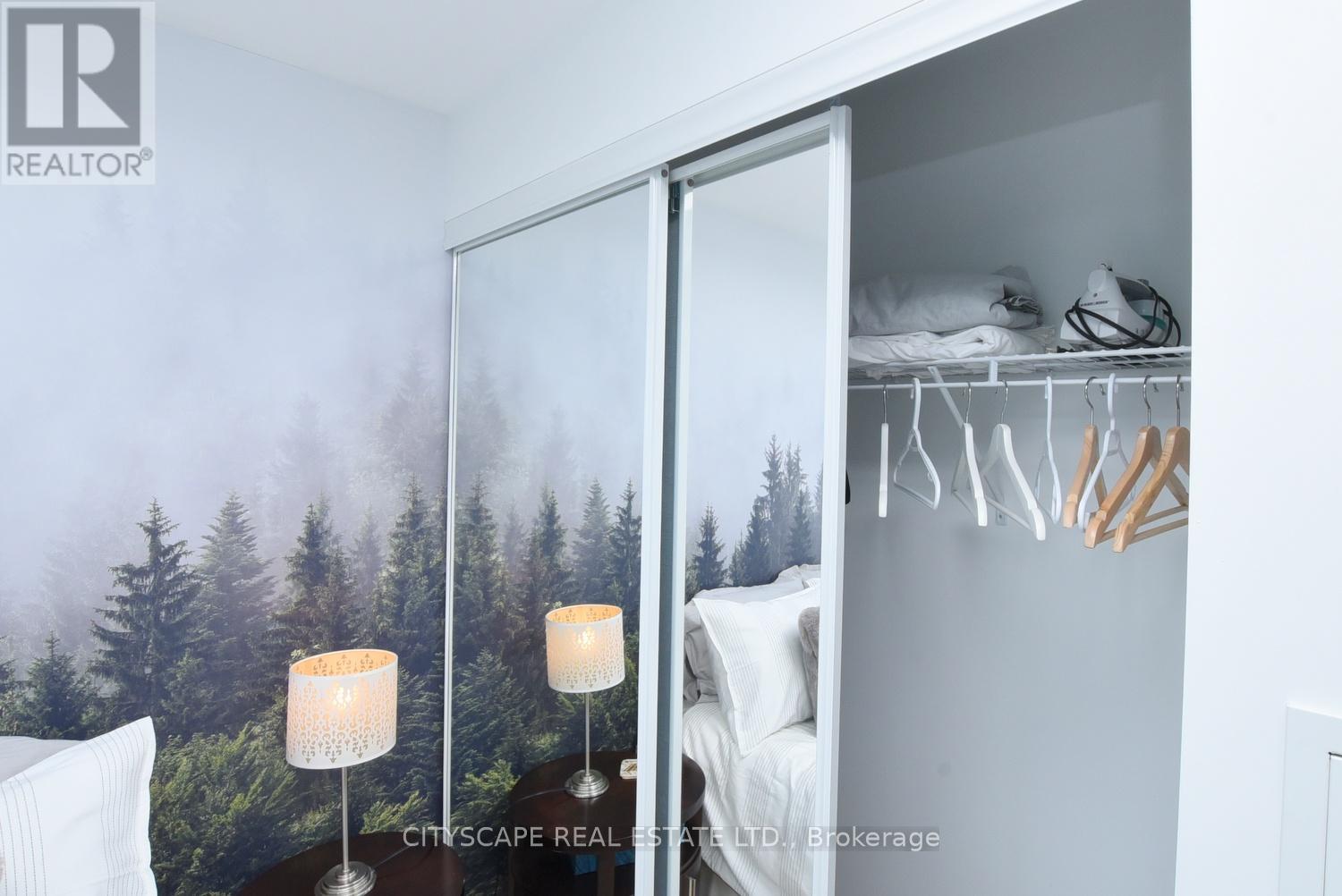 5712 - 7 Grenville Street, Toronto, Ontario  M4Y 0E9 - Photo 14 - C12549948