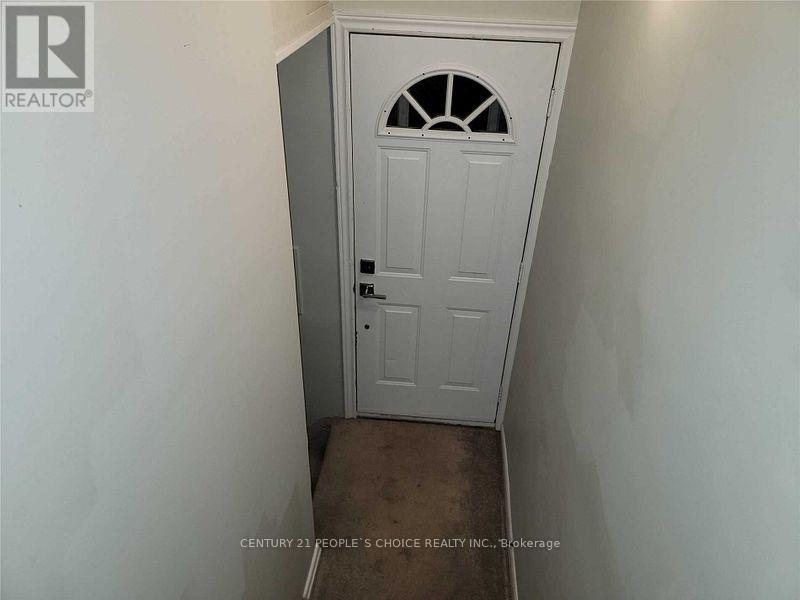 Lwr Lvl - 1482 Fisher Avenue, Burlington, Ontario L7P 2L8 - Photo 3 - W12427896