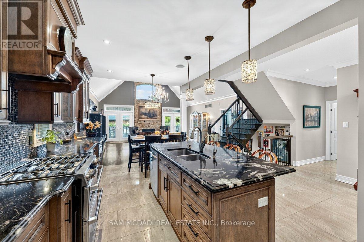 85 Hillcroft Drive, Hamilton, Ontario  L8J 3W9 - Photo 14 - X12406111