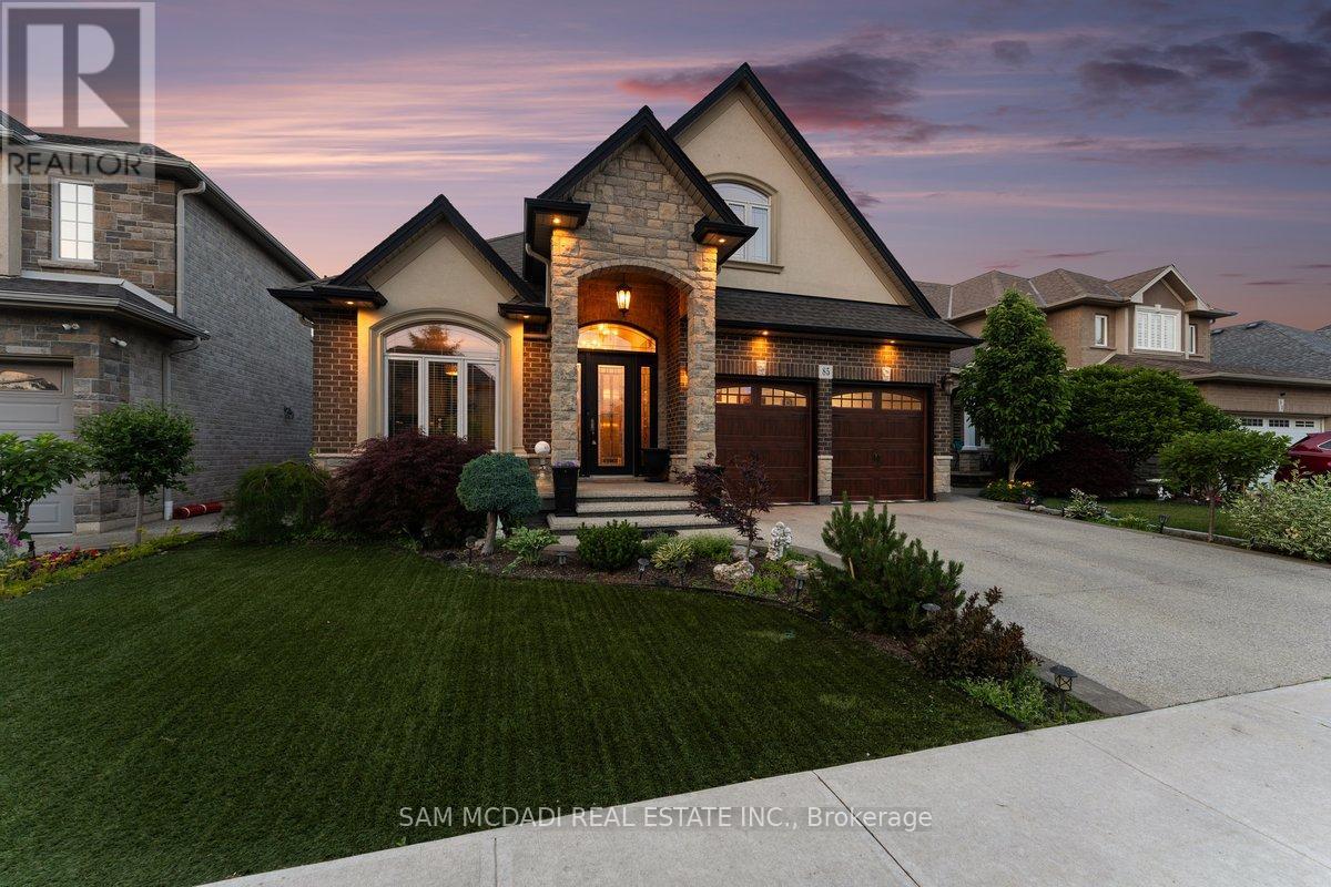 85 Hillcroft Drive, Hamilton, Ontario  L8J 3W9 - Photo 2 - X12406111