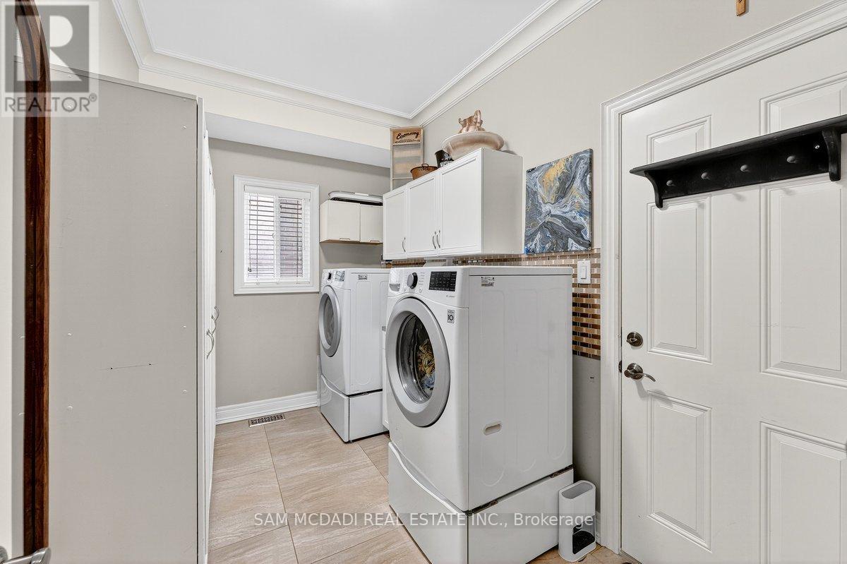 85 Hillcroft Drive, Hamilton, Ontario  L8J 3W9 - Photo 23 - X12406111