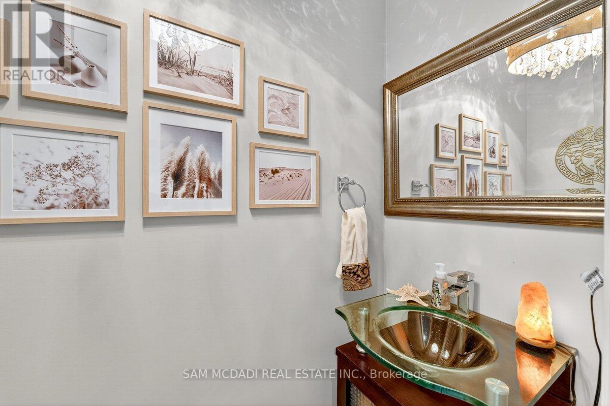 85 Hillcroft Drive, Hamilton, Ontario  L8J 3W9 - Photo 22 - X12406111