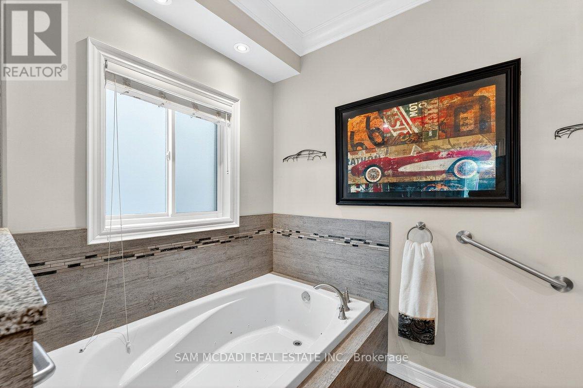 85 Hillcroft Drive, Hamilton, Ontario  L8J 3W9 - Photo 20 - X12406111