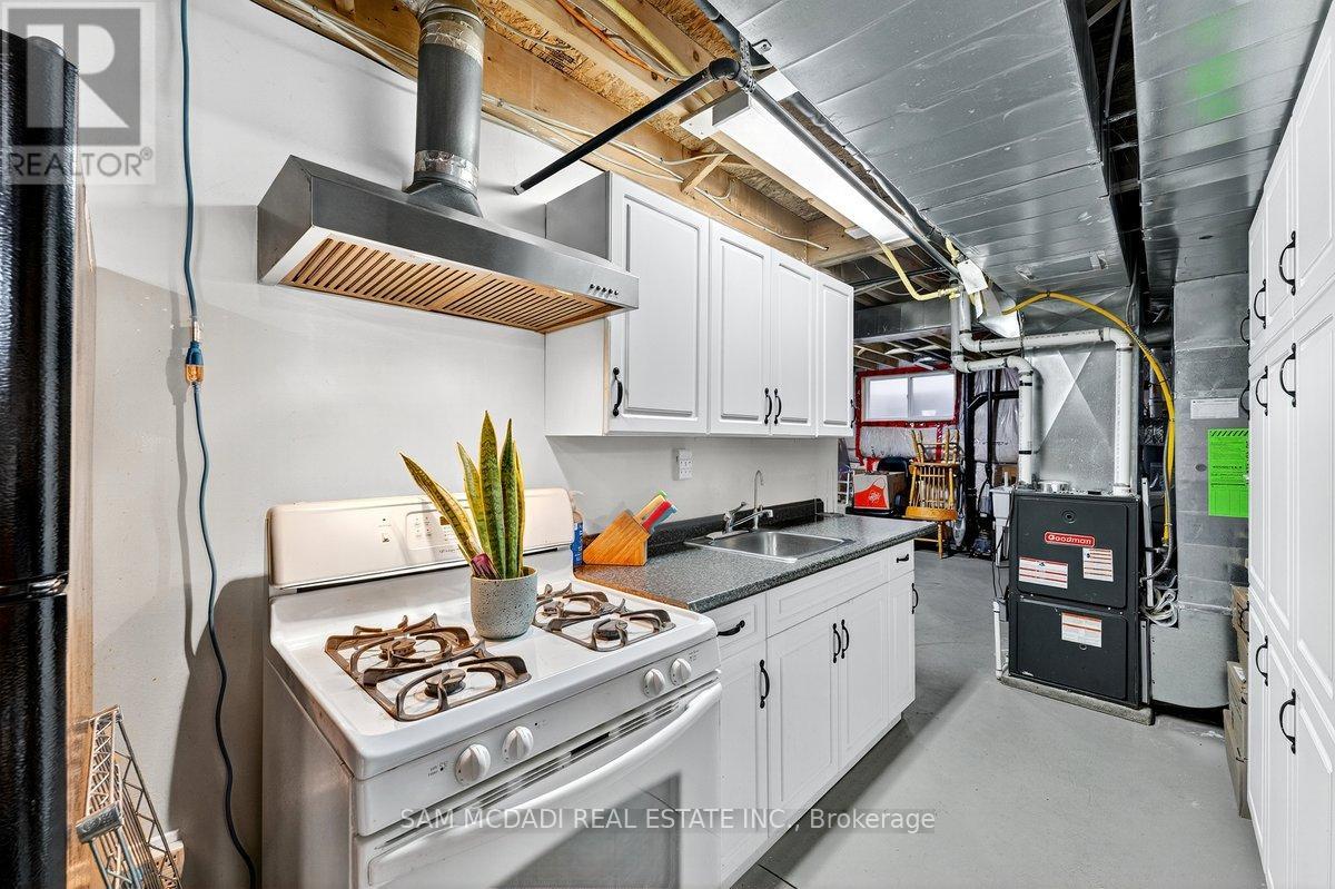 85 Hillcroft Drive, Hamilton, Ontario  L8J 3W9 - Photo 33 - X12406111