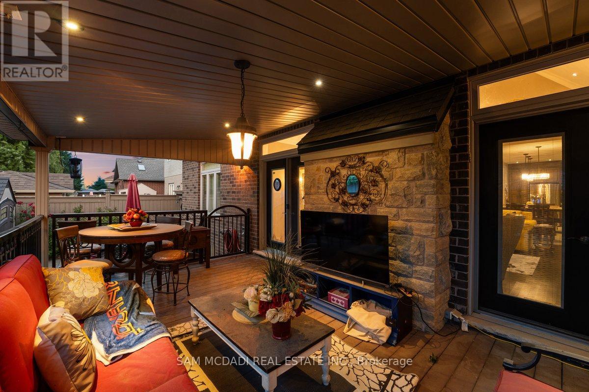 85 Hillcroft Drive, Hamilton, Ontario  L8J 3W9 - Photo 37 - X12406111