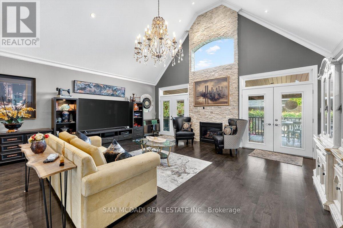 85 Hillcroft Drive, Hamilton, Ontario  L8J 3W9 - Photo 7 - X12406111