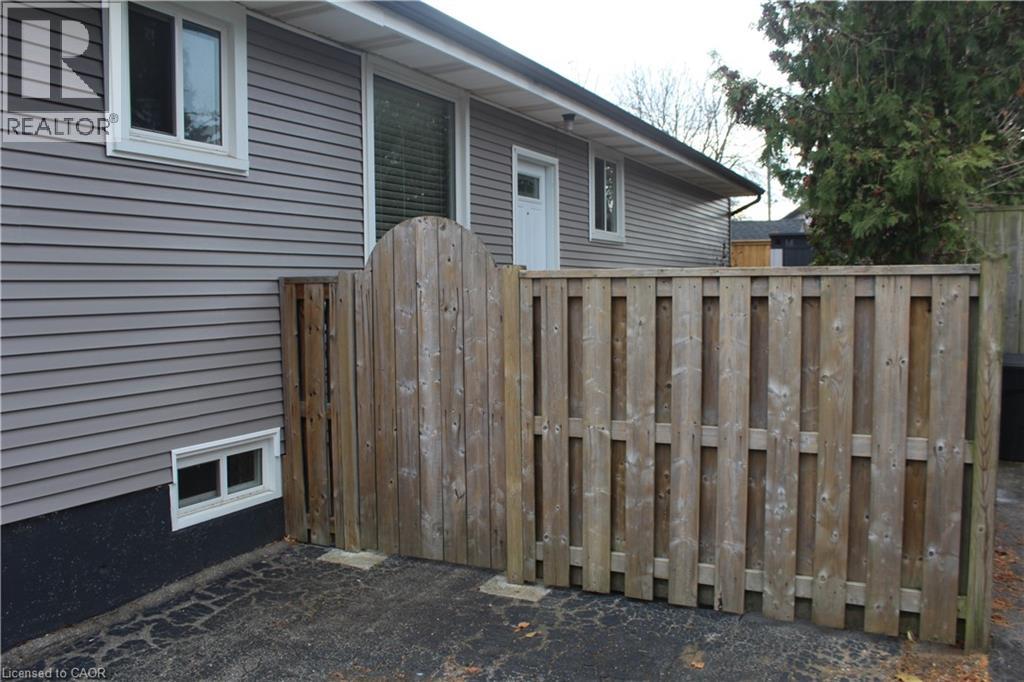 22 Debby Crescent, Brantford, Ontario  N3R 7A4 - Photo 13 - 40789438