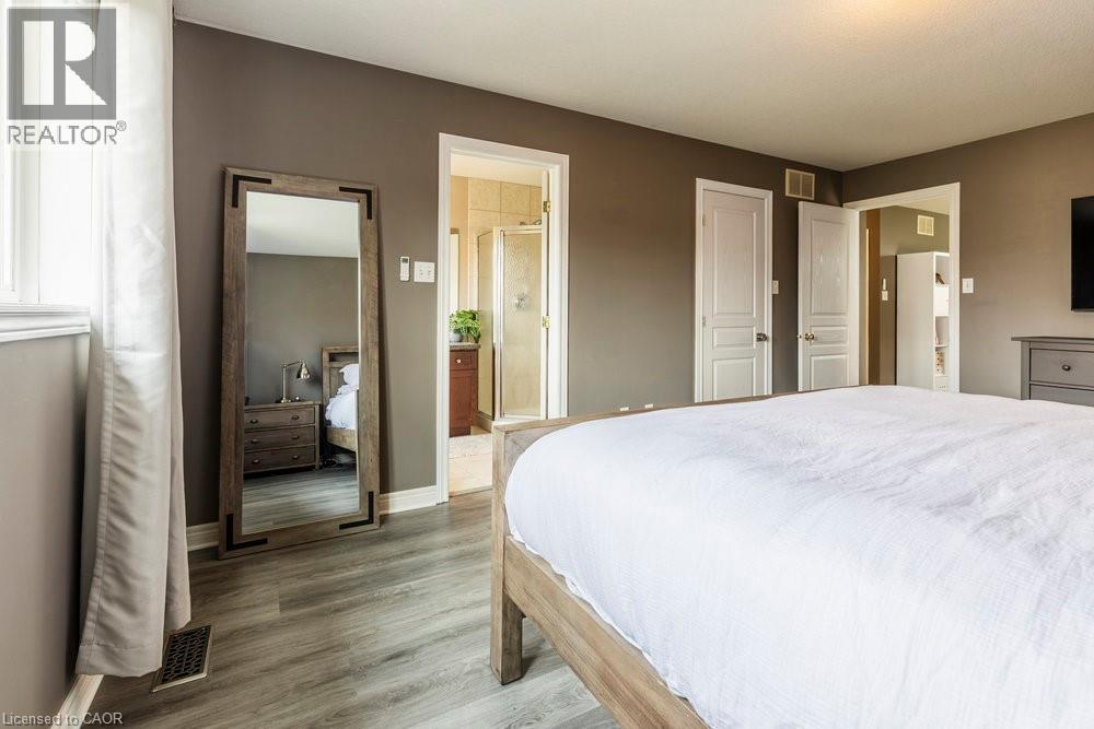 2350 Norland Drive, Burlington, Ontario  L7L 7E6 - Photo 16 - 40766465