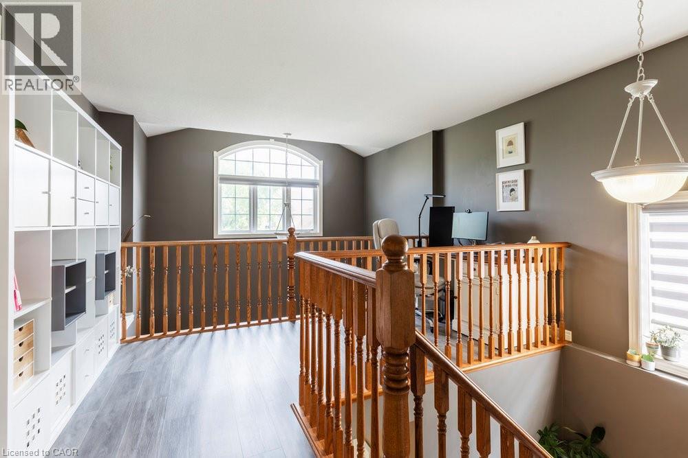 2350 Norland Drive, Burlington, Ontario  L7L 7E6 - Photo 13 - 40766465