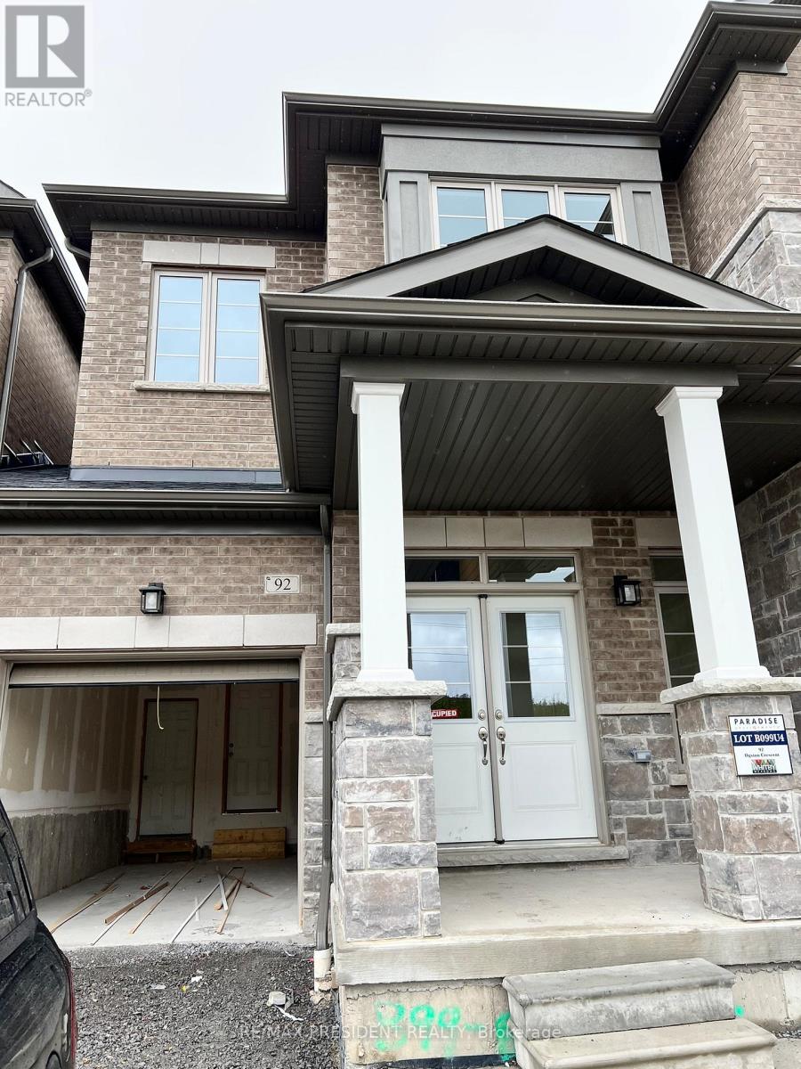 92 OGSTON CRESCENT, Whitby, Ontario