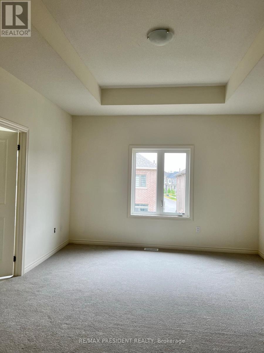 92 Ogston Crescent, Whitby, Ontario  L1P 0H2 - Photo 6 - E12570130