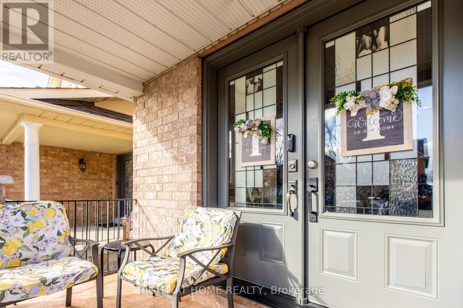 32 Eddington Place, Vaughan, Ontario L6A 3P6 - Photo 3 - N12537558