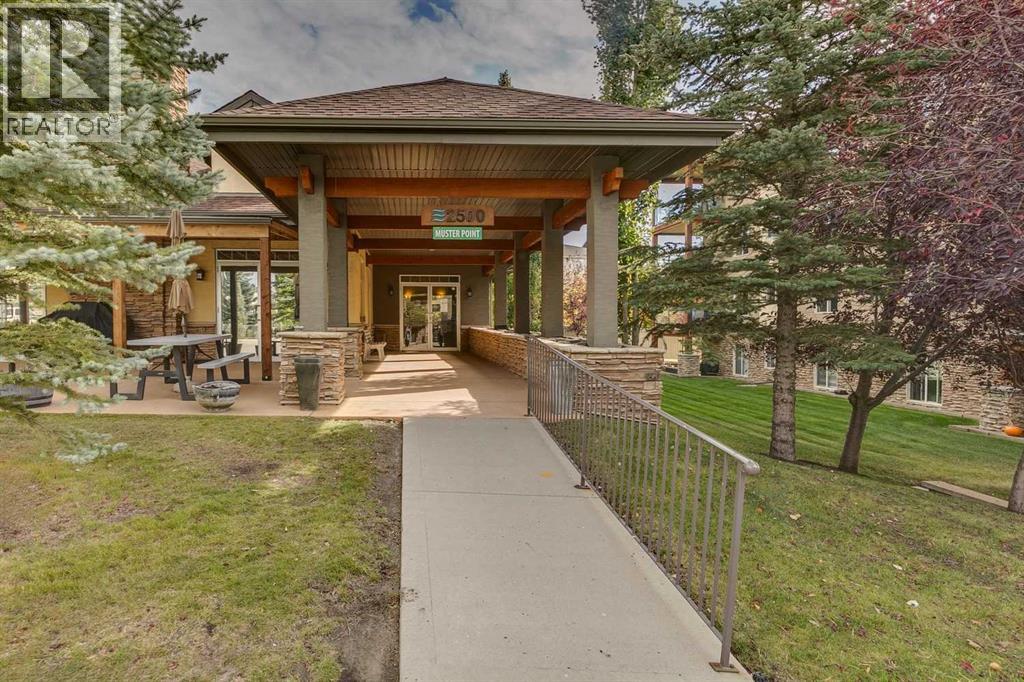 2114, 92 Crystal Shores Road, Okotoks, Alberta  T1S 2M9 - Photo 38 - A2261003