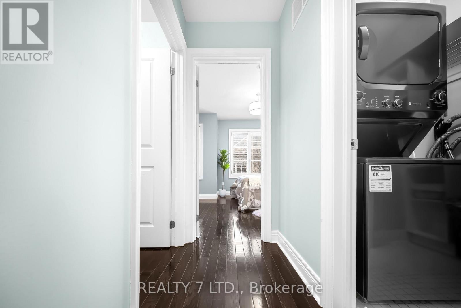 44 Furrow Lane, Toronto, Ontario  M8Z 0A3 - Photo 22 - W12570122