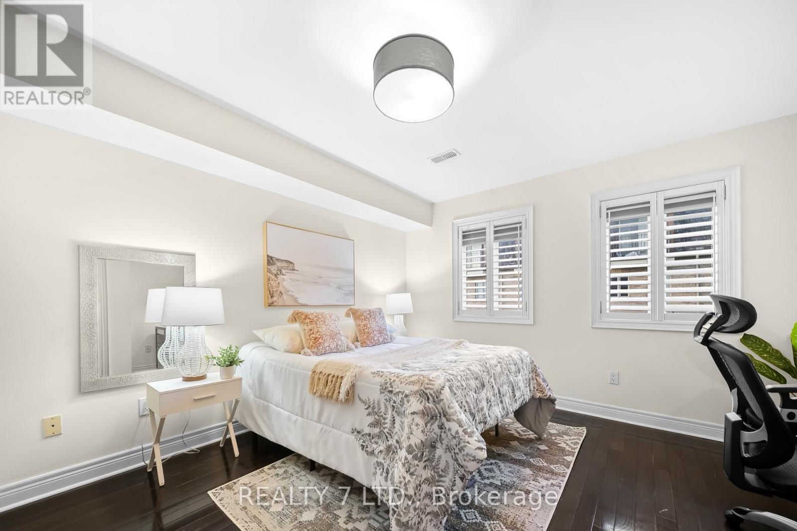 44 Furrow Lane, Toronto, Ontario  M8Z 0A3 - Photo 23 - W12570122