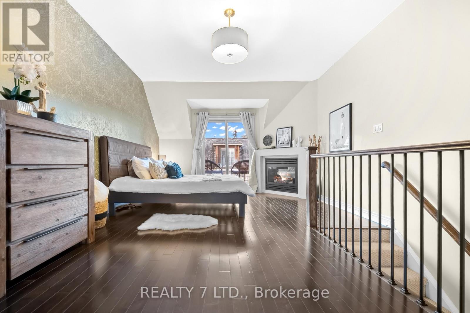 44 Furrow Lane, Toronto, Ontario  M8Z 0A3 - Photo 31 - W12570122