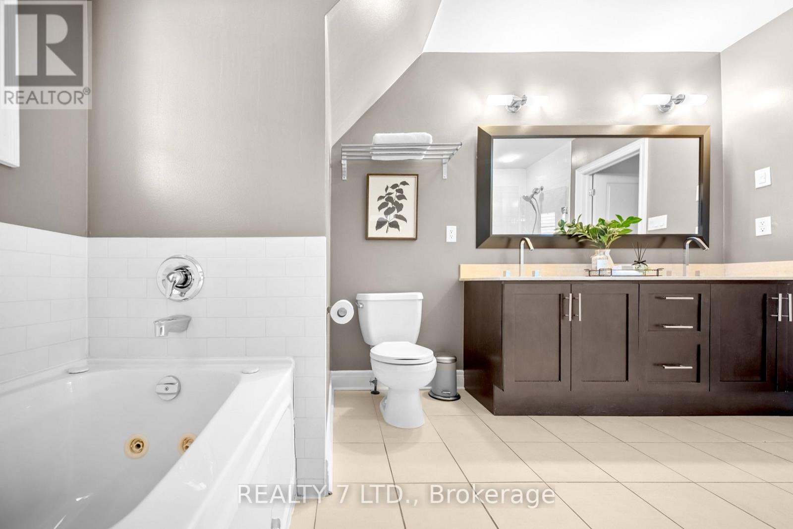 44 Furrow Lane, Toronto, Ontario  M8Z 0A3 - Photo 39 - W12570122