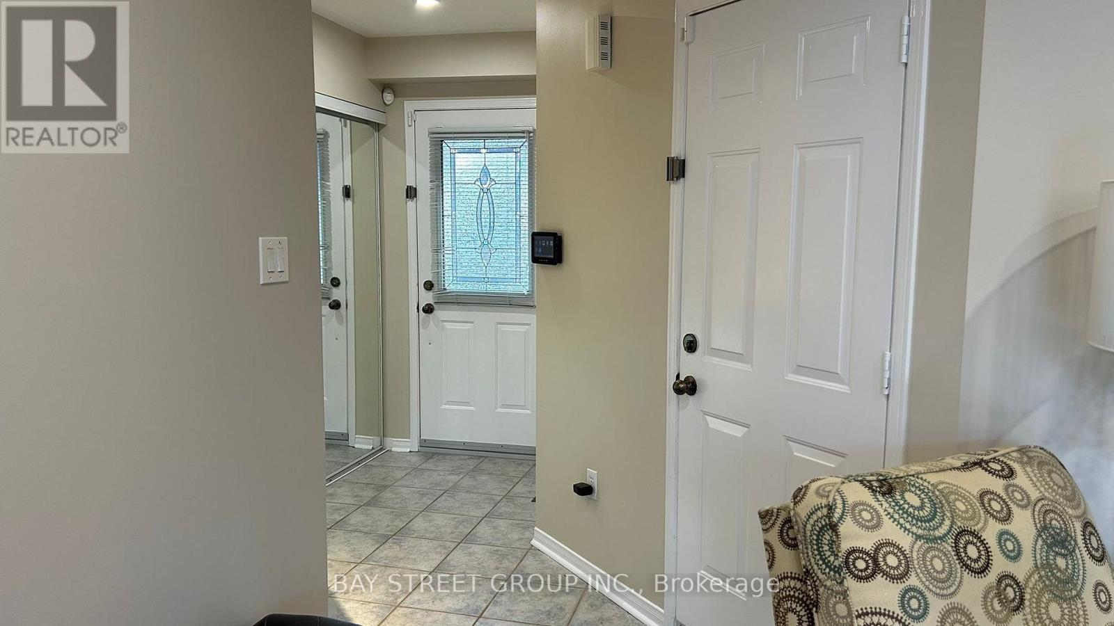 7375 Banffshire Court, Mississauga, Ontario  L5N 7Z9 - Photo 2 - W12570124