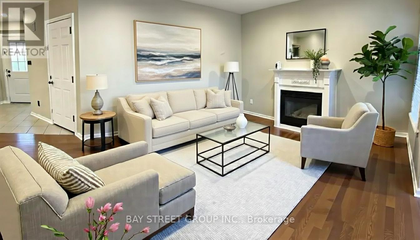 7375 Banffshire Court, Mississauga, Ontario  L5N 7Z9 - Photo 3 - W12570124