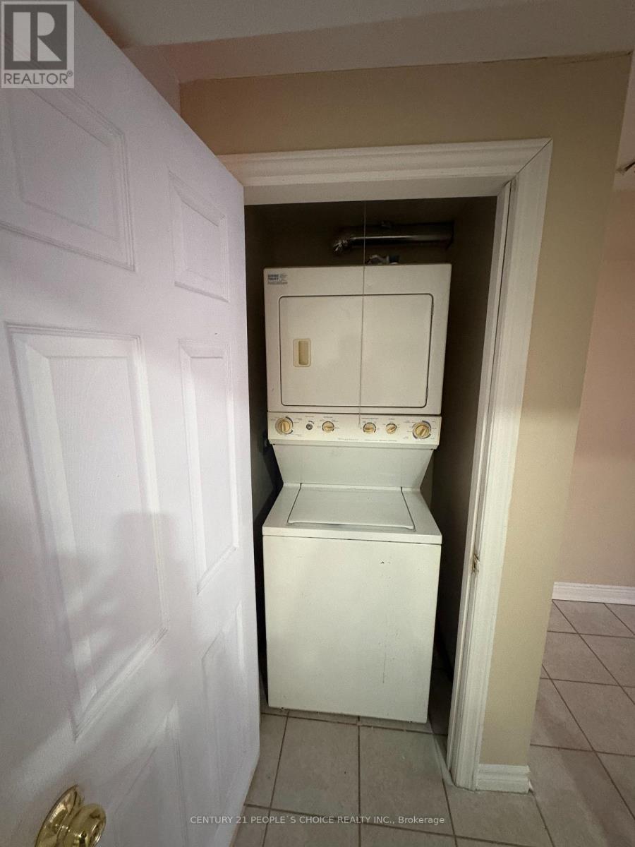 2 Fallstar Crescent, Brampton, Ontario  L7A 2J5 - Photo 18 - W12570154