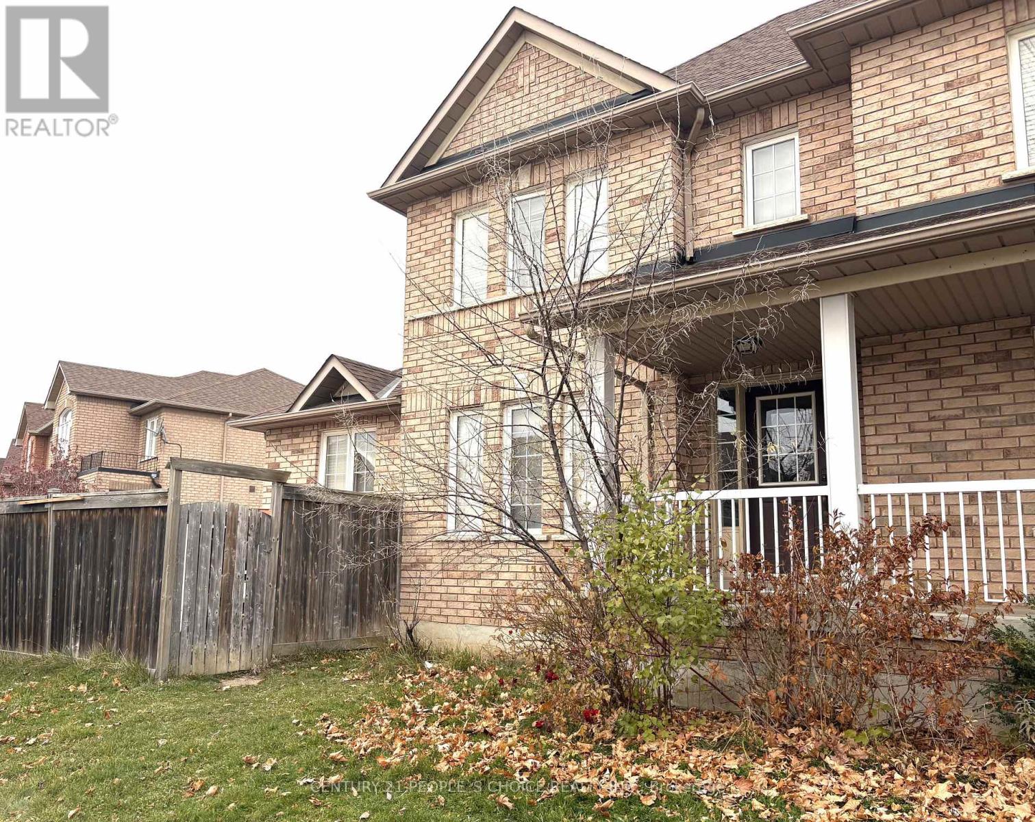 2 Fallstar Crescent, Brampton, Ontario  L7A 2J5 - Photo 3 - W12570154