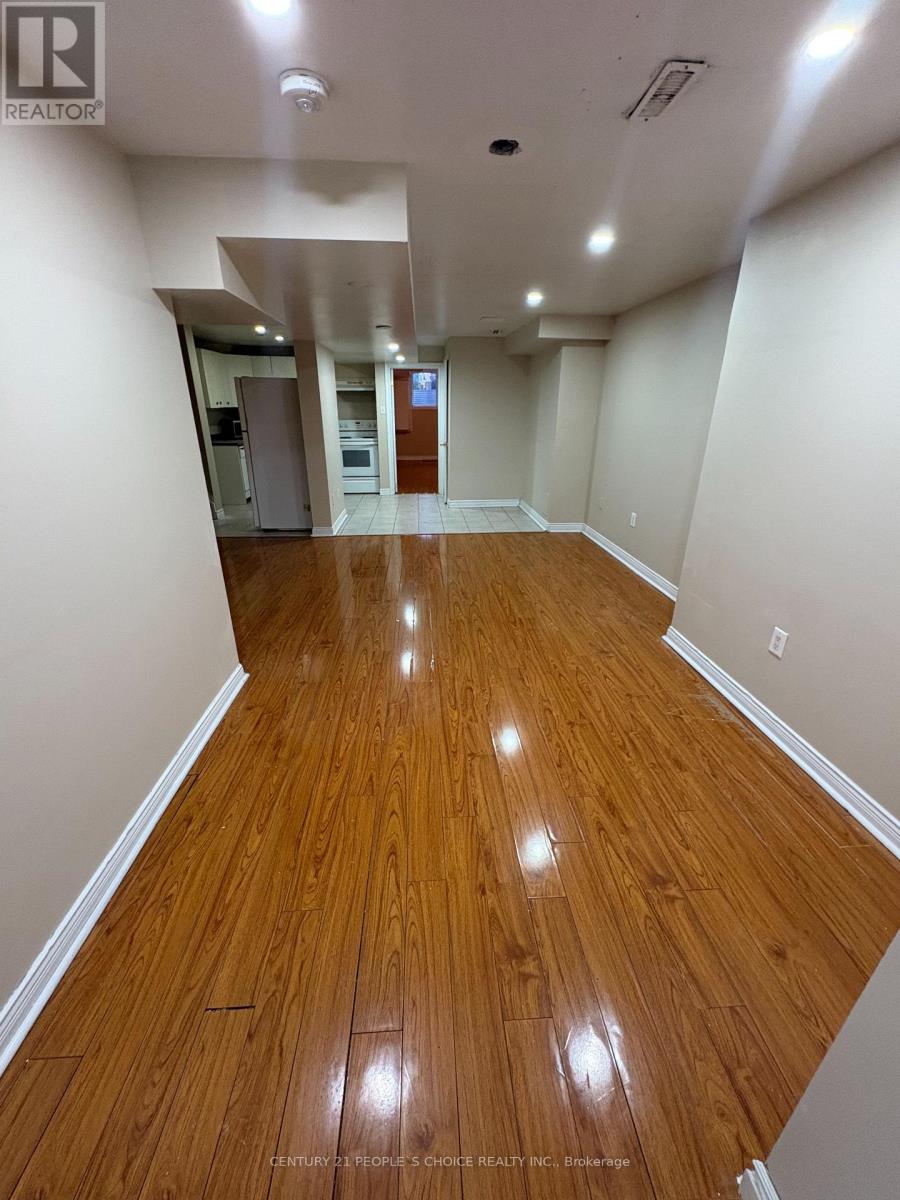 2 Fallstar Crescent, Brampton, Ontario  L7A 2J5 - Photo 6 - W12570154