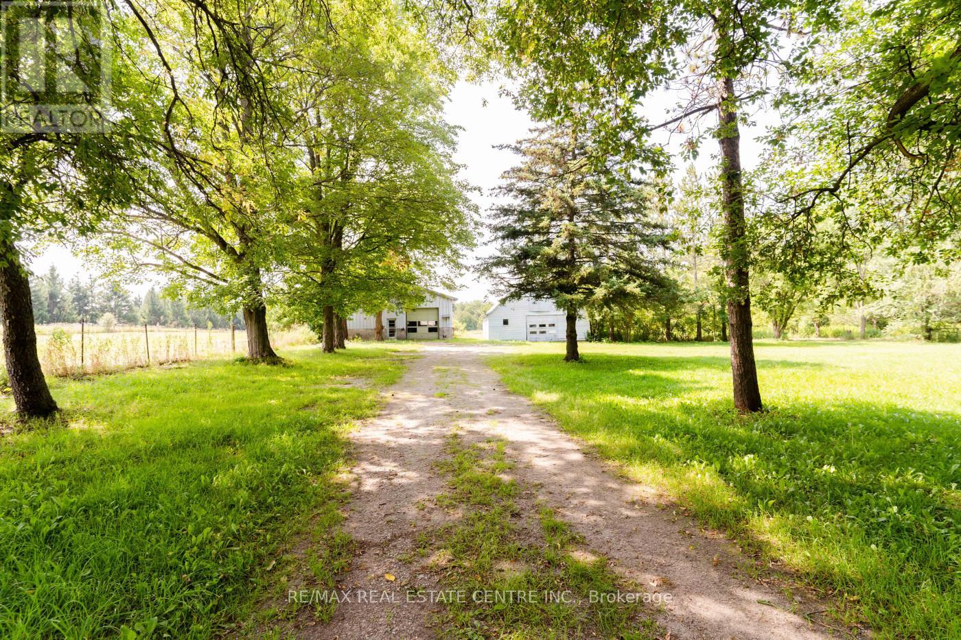 4922 First Line, Erin, Ontario L7J 2L9 - Photo 10 - X12570116