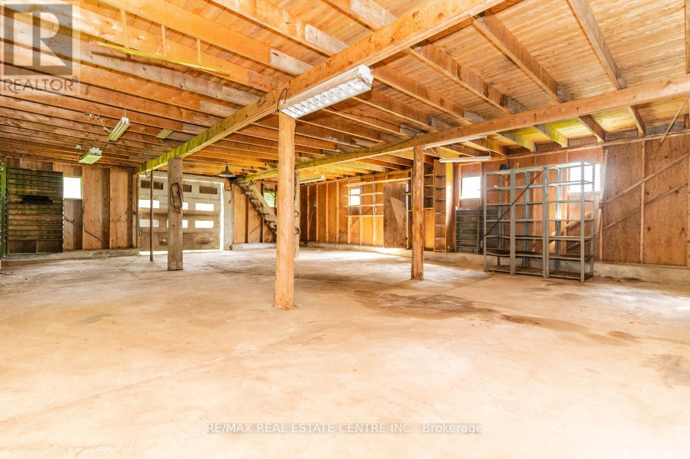 4922 First Line, Erin, Ontario L7J 2L9 - Photo 11 - X12570116