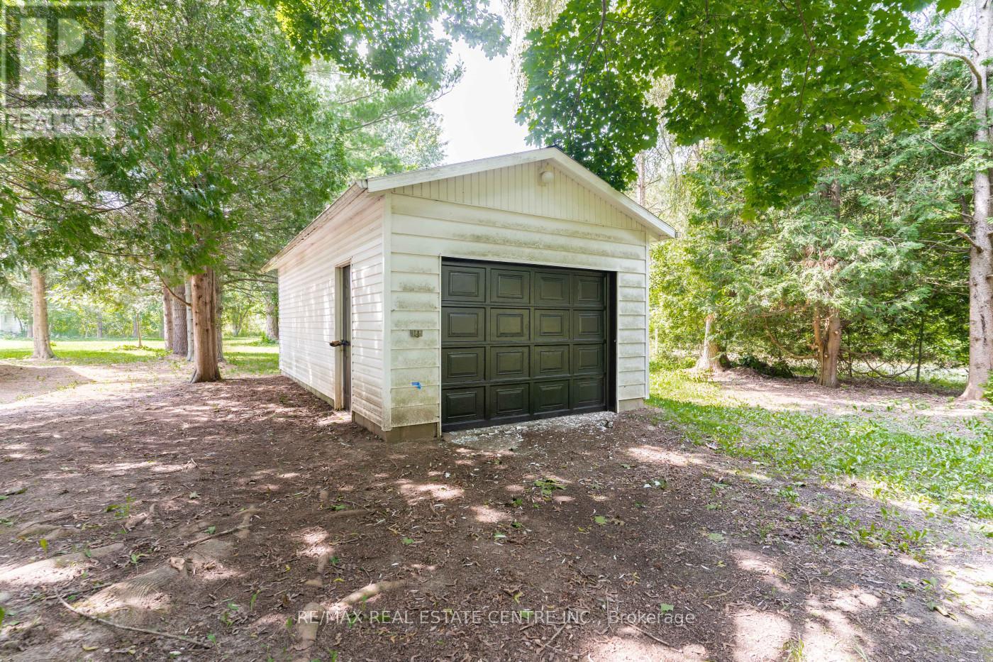 4922 First Line, Erin, Ontario L7J 2L9 - Photo 9 - X12570116