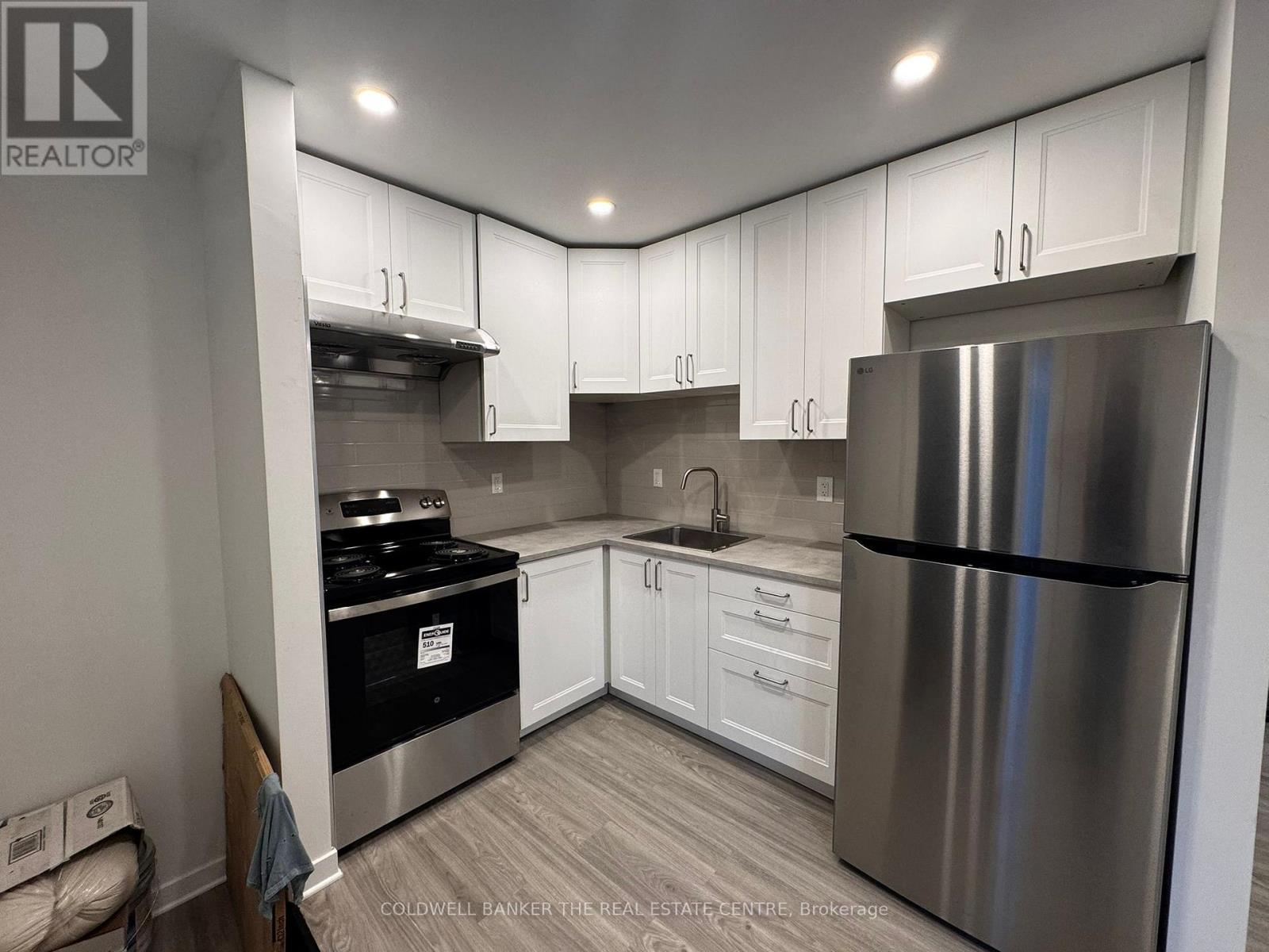 Unit 1 - Front Upper - 17 Cornwallis Drive, Toronto, Ontario  M1P 1H1 - Photo 4 - E12562156