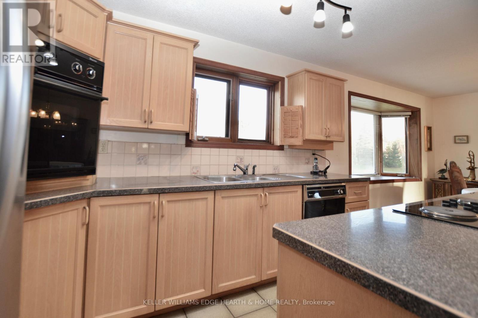 3400 Cedar Springs Road, Burlington, Ontario  L7P 0P7 - Photo 31 - W12475506