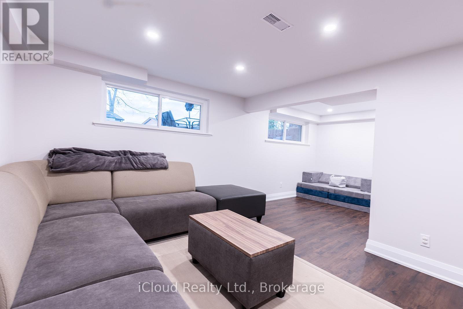 2253 Melissa Crescent, Burlington, Ontario  L7P 3T4 - Photo 16 - W12569990