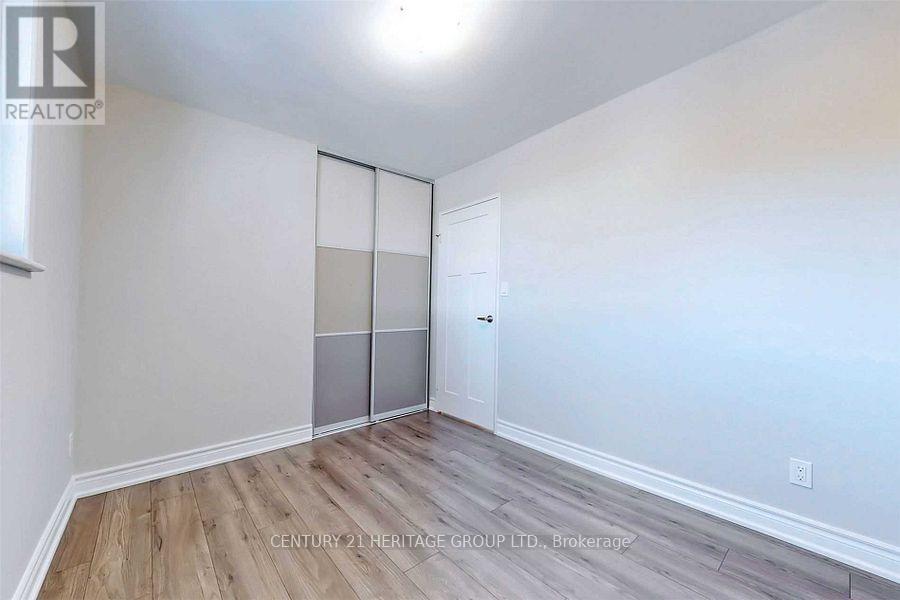 Main - 765 Greenfield Crescent, Newmarket, Ontario  L3Y 3B2 - Photo 10 - N12570162