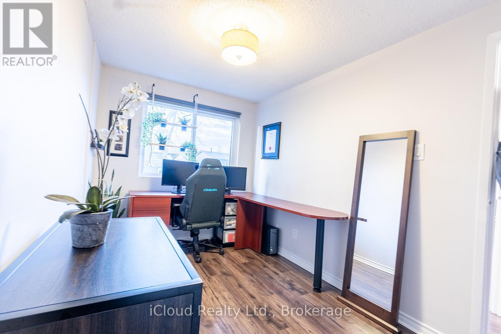 2253 Melissa Crescent, Burlington, Ontario  L7P 3T4 - Photo 13 - W12569990